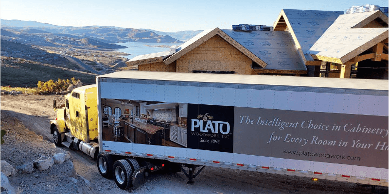 Plato delivery in the mountains